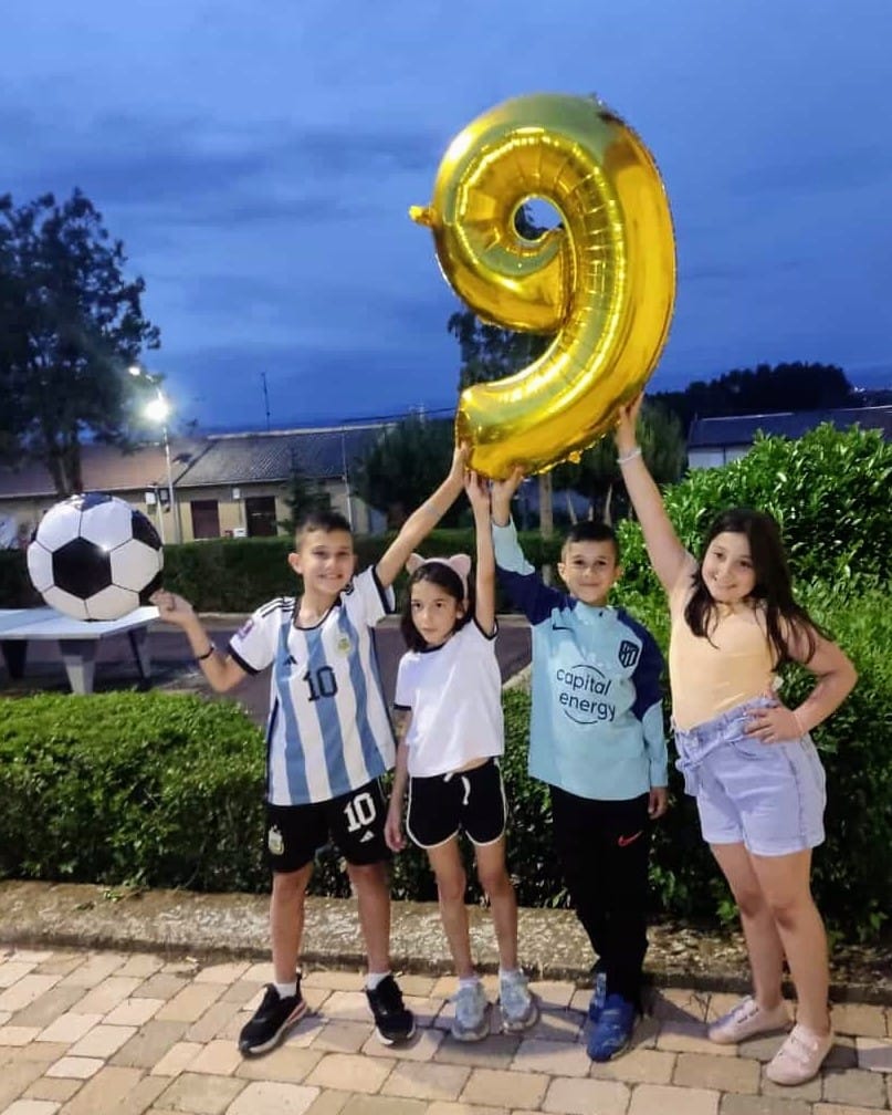 Cumple AStprga