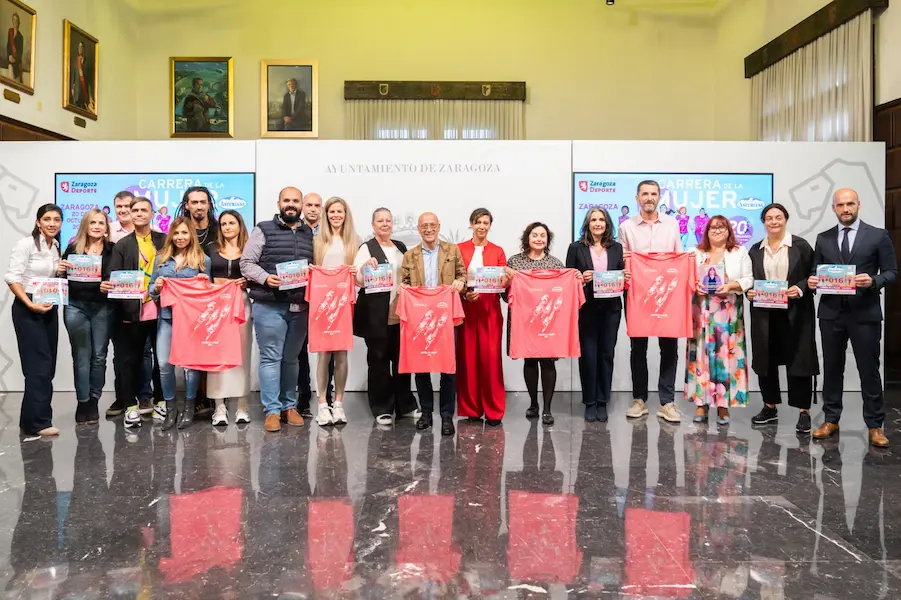 Presentación de la Carrera de la Mujer 2024 en Zaragoza